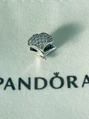 Pandora Ginkgo Biloba Pendant